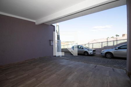 Casa de condomínio para alugar com 200m², 2 quartos e 2 vagasGaragem