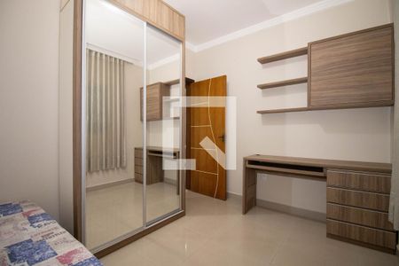 Quarto de casa de condomínio para alugar com 2 quartos, 200m² em Taguatinga Norte , Brasília