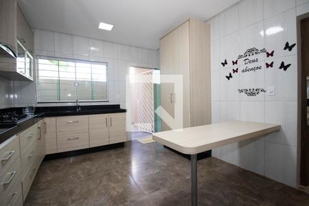 Casa de condomínio para alugar com 200m², 2 quartos e 2 vagasCozinha