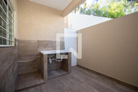 Casa de condomínio para alugar com 200m², 2 quartos e 2 vagasÁrea de Serviço