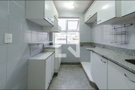 Apartamento à venda com 150m², 3 quartos e 2 vagas Apartamento à venda com 150m², 3 quartos e 2 vagasCozinha