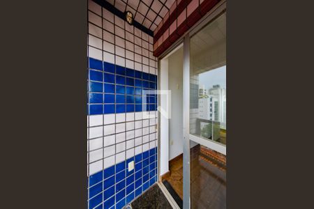 Apartamento à venda com 150m², 3 quartos e 2 vagas Apartamento à venda com 150m², 3 quartos e 2 vagasVaranda