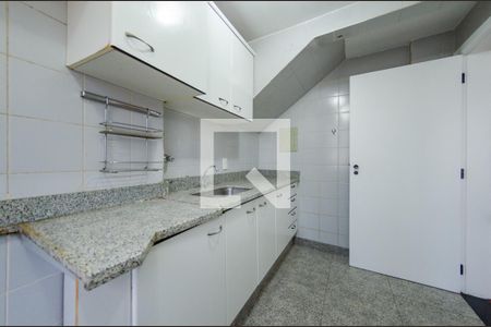 Apartamento à venda com 150m², 3 quartos e 2 vagas Apartamento à venda com 150m², 3 quartos e 2 vagasCozinha