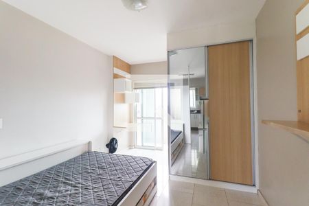 Sala/Quarto de apartamento para alugar com 1 quarto, 40m² em Centro, Curitiba