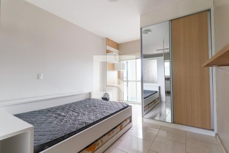 Sala/Quarto de apartamento para alugar com 1 quarto, 40m² em Centro, Curitiba