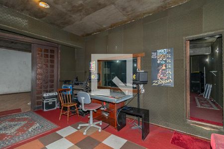 Casa à venda com 450m², 4 quartos e 8 vagasEstúdio de som