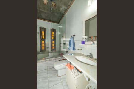 Casa à venda com 450m², 4 quartos e 8 vagasBanheiro 2