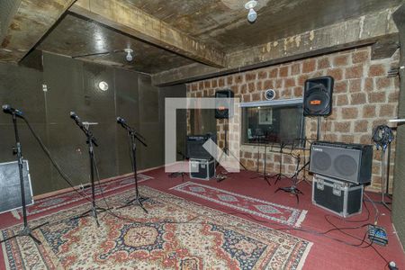 Casa à venda com 450m², 4 quartos e 8 vagasEstúdio de som