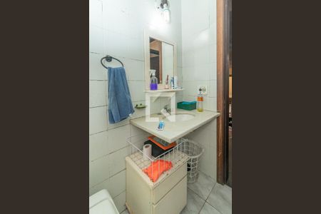 Casa à venda com 450m², 4 quartos e 8 vagasBanheiro 2