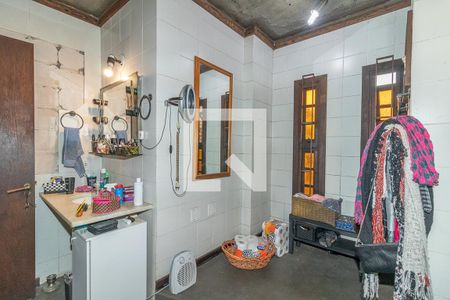 Casa à venda com 450m², 4 quartos e 8 vagasBanheiro da Suíte