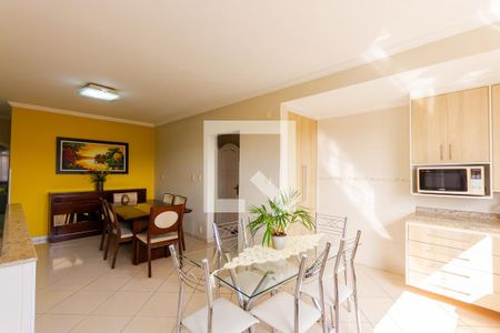 Casa à venda com 245m², 3 quartos e 5 vagasCozinha