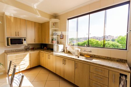 Casa à venda com 245m², 3 quartos e 5 vagasArmário