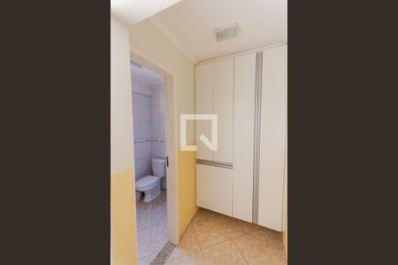 Casa à venda com 245m², 3 quartos e 5 vagasBanheiro de Serviço