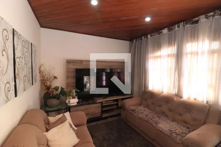 Sala de TV de casa à venda com 3 quartos, 140m² em Vila Gomes Cardim, São Paulo