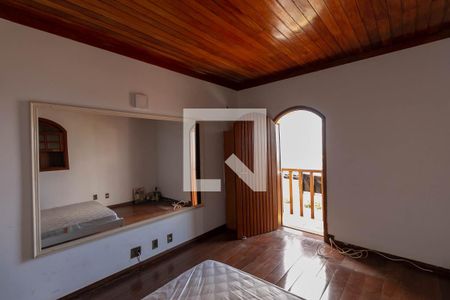 Casa para alugar com 550m², 5 quartos e 4 vagasQuarto 1