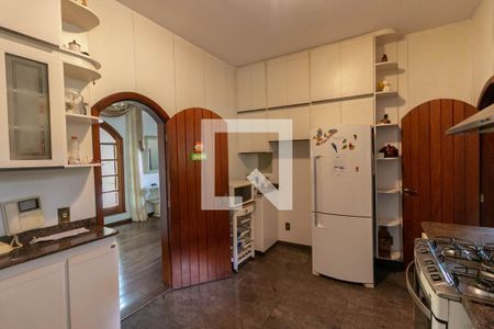 Casa para alugar com 550m², 5 quartos e 4 vagasCozinha e Área de Serviço