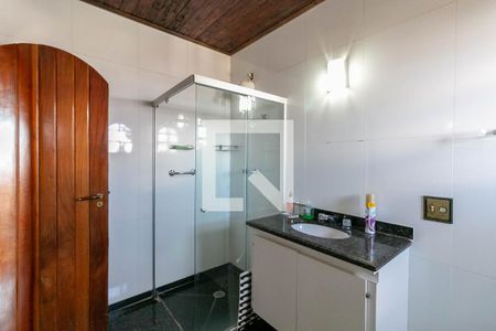 Casa para alugar com 550m², 5 quartos e 4 vagasBanheiro 2
