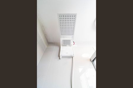 Banheiro de kitnet/studio à venda com 1 quarto, 29m² em Vila Polopoli, São Paulo