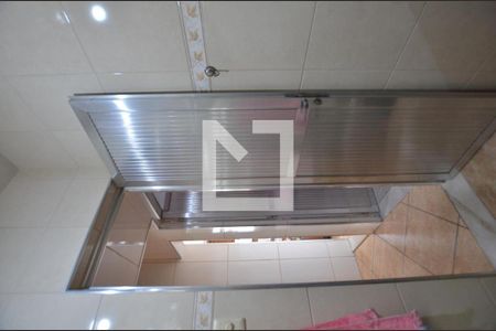 Casa à venda com 223m², 3 quartos e 2 vagasBanheiro