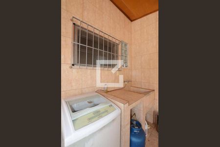 Casa à venda com 223m², 3 quartos e 2 vagasÁrea de Serviço