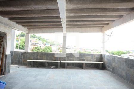 Casa à venda com 223m², 3 quartos e 2 vagasTerraço