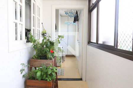 Apartamento à venda com 120m², 3 quartos e 1 vagaÁrea de Serviço