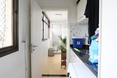 Apartamento à venda com 120m², 3 quartos e 1 vagaÁrea de Serviço