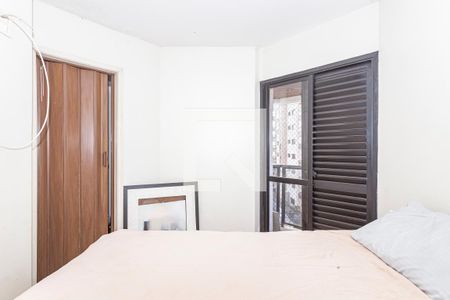 Suite  de apartamento à venda com 3 quartos, 70m² em Vila Brasílio Machado, São Paulo