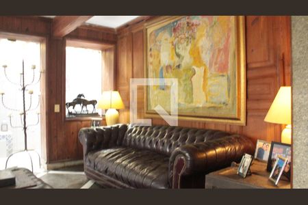 Casa à venda com 1054m², 3 quartos e 3 vagasSala Bar