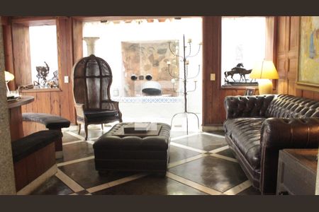 Casa à venda com 1054m², 3 quartos e 3 vagasSala Bar