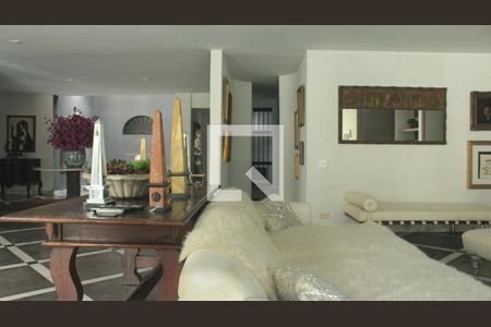 Casa à venda com 1054m², 3 quartos e 3 vagasSala 1