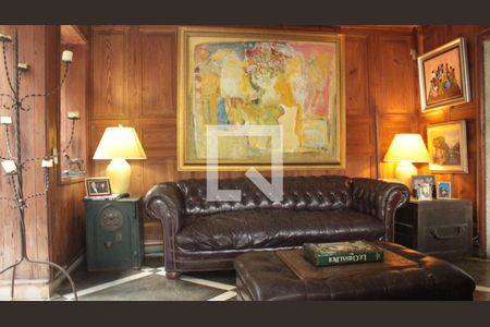 Casa à venda com 1054m², 3 quartos e 3 vagasSala Bar