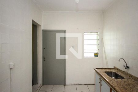 Cozinha de casa para alugar com 1 quarto, 80m² em Vila Zelina, São Paulo