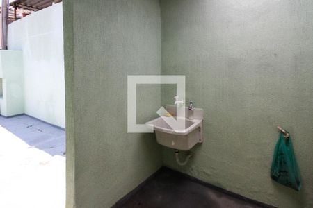 Casa para alugar com 80m², 1 quarto e sem vagaárea de Seviço