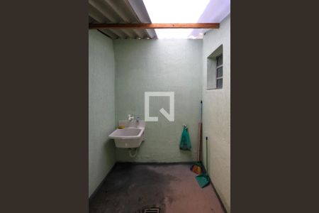 Casa para alugar com 80m², 1 quarto e sem vagaárea de Seviço