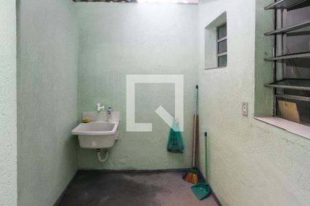 Casa para alugar com 80m², 1 quarto e sem vagaárea de Seviço
