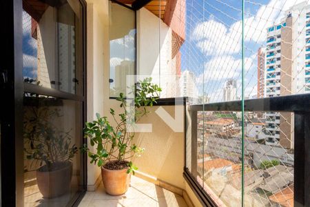 Apartamento à venda com 118m², 3 quartos e 3 vagas Apartamento à venda com 118m², 3 quartos e 3 vagasVaranda