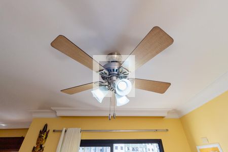 Apartamento à venda com 118m², 3 quartos e 3 vagas Apartamento à venda com 118m², 3 quartos e 3 vagasDetalhe - Sala de Estar