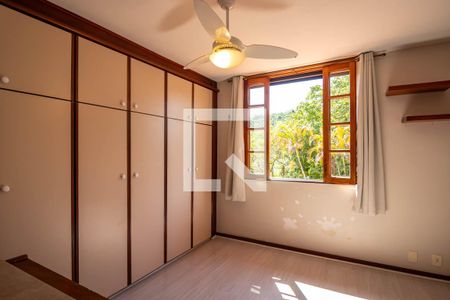 Quarto de casa de condomínio à venda com 4 quartos, 157m² em Vila Progresso, Niterói