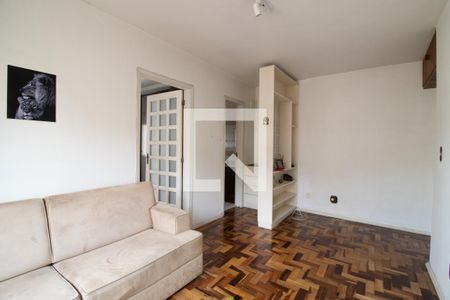 Sala de apartamento para alugar com 1 quarto, 56m² em Vila Ipiranga, Porto Alegre