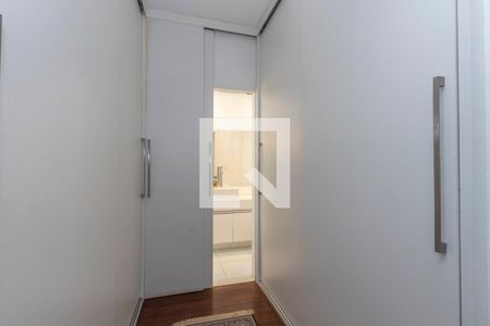 Apartamento à venda com 320m², 4 quartos e 2 vagasCloset da suíte