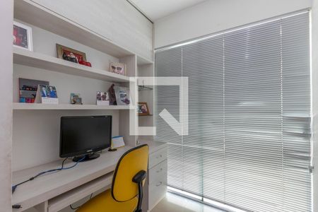 Apartamento à venda com 320m², 4 quartos e 2 vagasEscritório