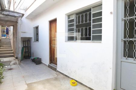 Casa para alugar com 60m², 2 quartos e sem vagaQuintal