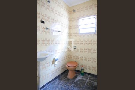 Casa para alugar com 60m², 2 quartos e sem vagaBanheiro