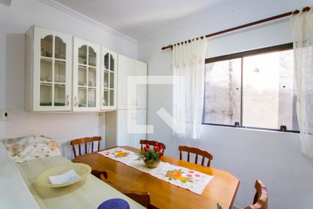 Casa à venda com 232m², 3 quartos e 8 vagasCopa