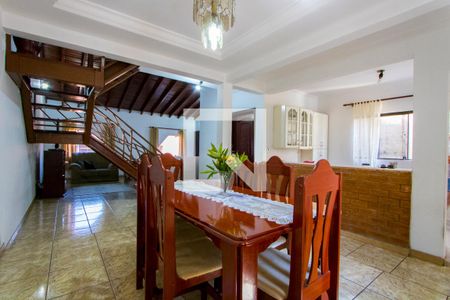 Sala de jantar de casa à venda com 3 quartos, 232m² em Condomínio Maracanã, Santo André