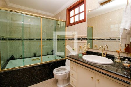 Apartamento à venda com 350m², 4 quartos e 2 vagas Apartamento à venda com 350m², 4 quartos e 2 vagasBanheiro Social 2