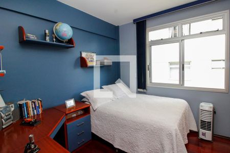 Apartamento à venda com 350m², 4 quartos e 2 vagas Apartamento à venda com 350m², 4 quartos e 2 vagasQuarto 1