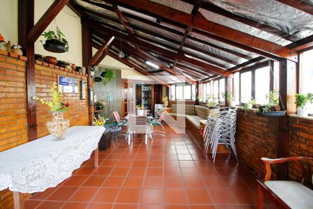 Apartamento à venda com 350m², 4 quartos e 2 vagas Apartamento à venda com 350m², 4 quartos e 2 vagasCobertura