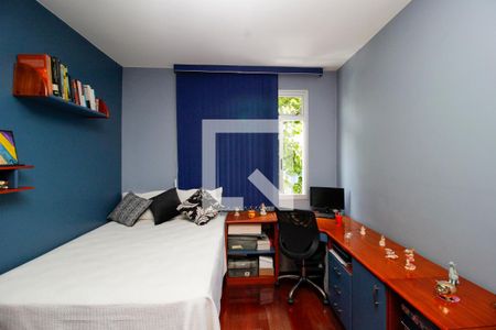 Apartamento à venda com 350m², 4 quartos e 2 vagas Apartamento à venda com 350m², 4 quartos e 2 vagasQuarto 2